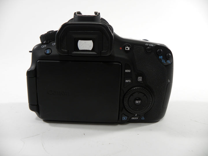 Canon EOS 60D 18.0mp Digital SLR Body Only Shutter Ct. 38,679 Digital Cameras - Digital SLR Cameras Canon 0570309922