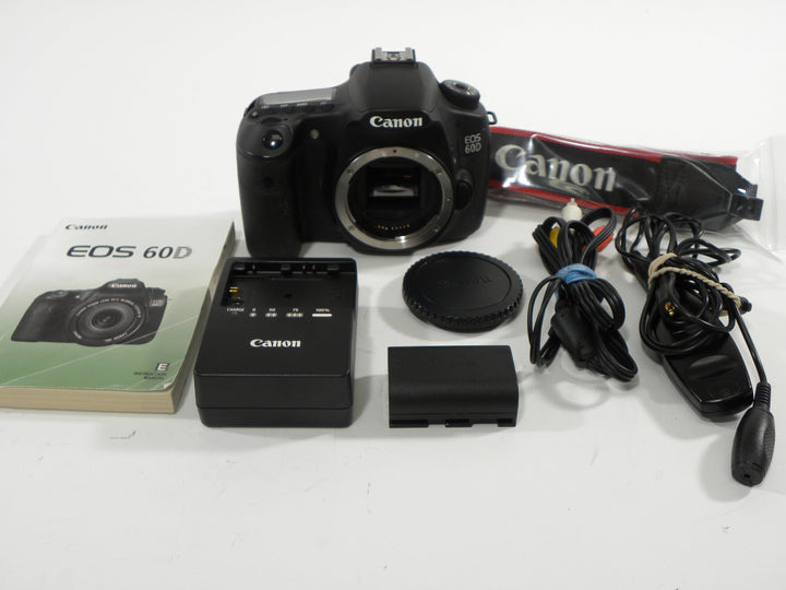 Canon EOS 60D 18.0mp Digital SLR body only shutter ct. #4,834 Digital Cameras - Digital SLR Cameras Canon 670402412