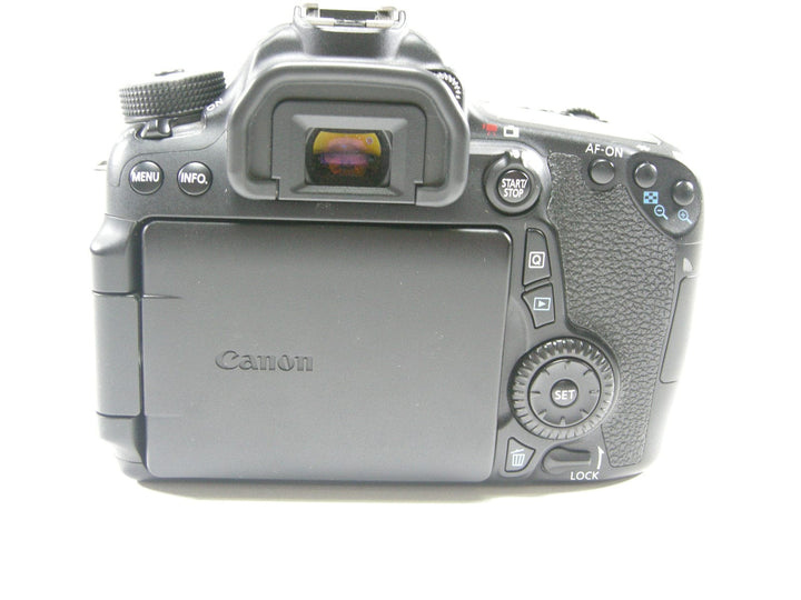 Canon EOS 70D 20.2mp Digital SLR Body only Shutter Ct. 7,681 Digital Cameras - Digital SLR Cameras Canon 182056009045