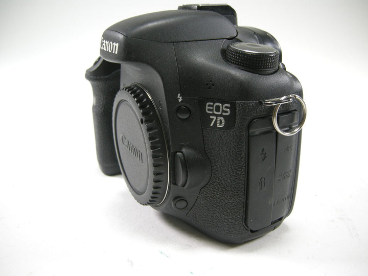 Canon EOS 7D Digital SLR body only (parts) Digital Cameras - Digital SLR Cameras Canon 1070707290