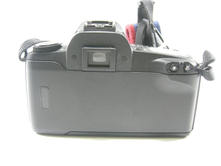 Canon EOS Rebel G 35mm SLR camera body only 35mm Film Cameras - 35mm SLR Cameras Canon 3947346