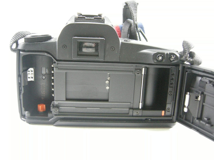 Canon EOS Rebel G 35mm SLR camera body only 35mm Film Cameras - 35mm SLR Cameras Canon 3947346