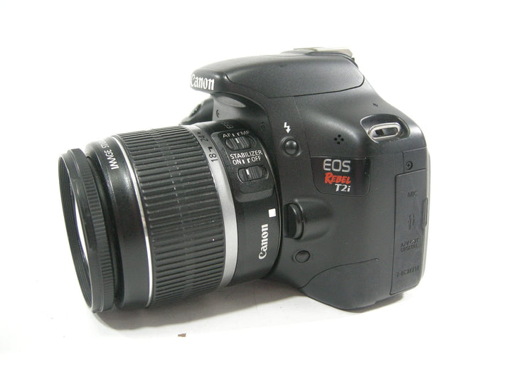 Canon EOS Rebel T2i 18.0mp Digital SLR w/EF-S 18-55mm f3.5-5.36 IS  Shutter ct. N/A Digital Cameras - Digital SLR Cameras Canon 0823306408