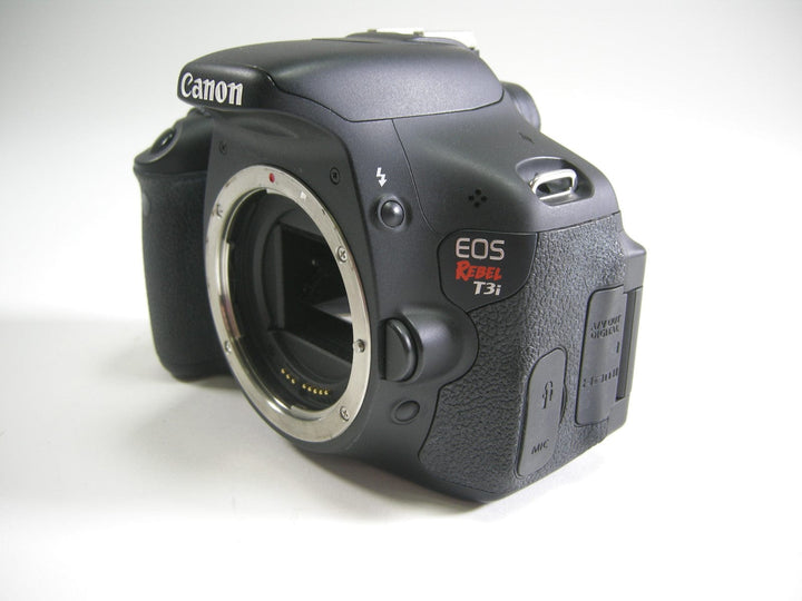 Canon EOS Rebel T3i 18.0mp Digital SLR Body Only (Parts) Digital Cameras - Digital SLR Cameras Canon 162057020885