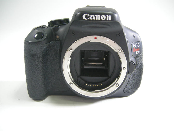 Canon EOS Rebel T3i 18.0mp Digital SLR Body Only (Parts) Digital Cameras - Digital SLR Cameras Canon 162057020885