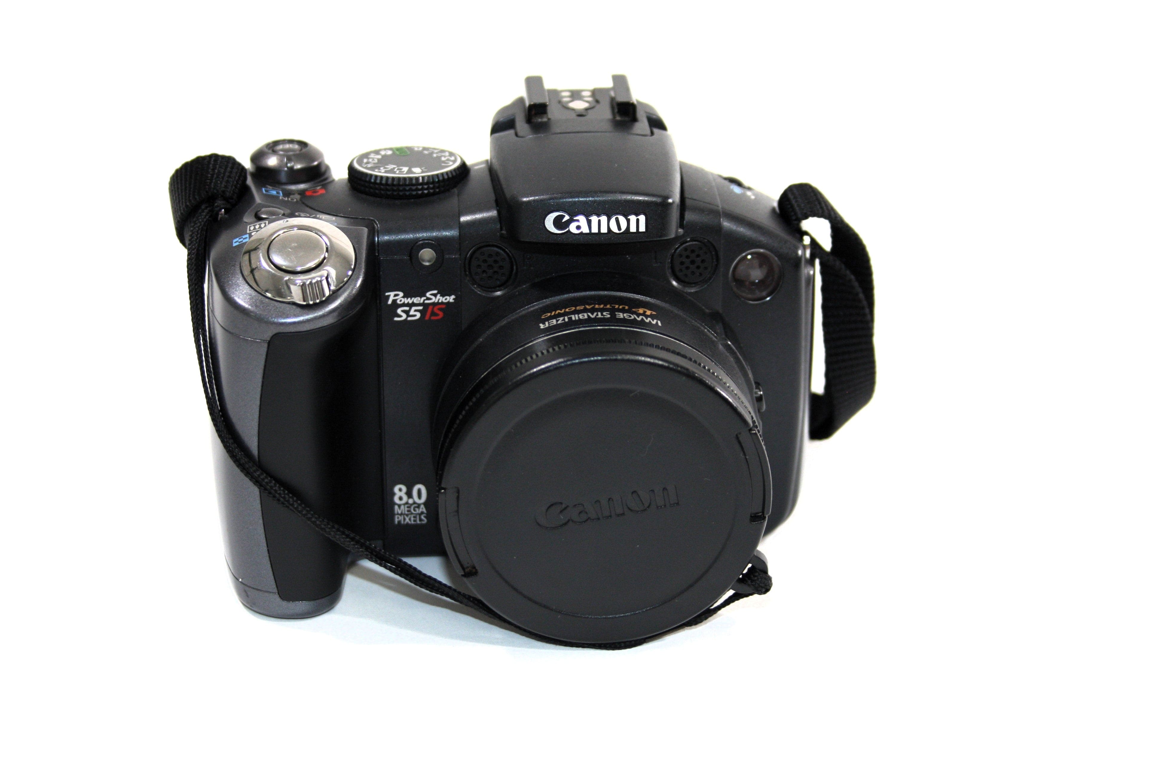 Canon Powershot S5 IS 8mp and 12x zoom Digital Point and Shoot