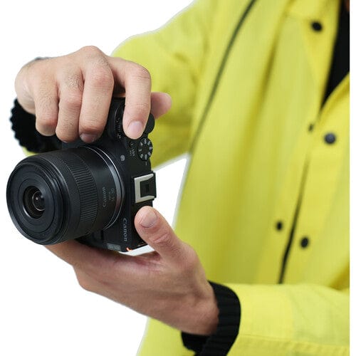 Canon R50 V with 14-30mm f4/6.3  Lens Digital Cameras - Digital Point and Shoot Cameras Canon CAN6895C012