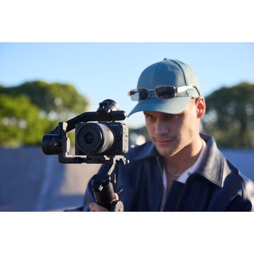 Canon R50 V with 14-30mm f4/6.3  Lens Digital Cameras - Digital Point and Shoot Cameras Canon CAN6895C012