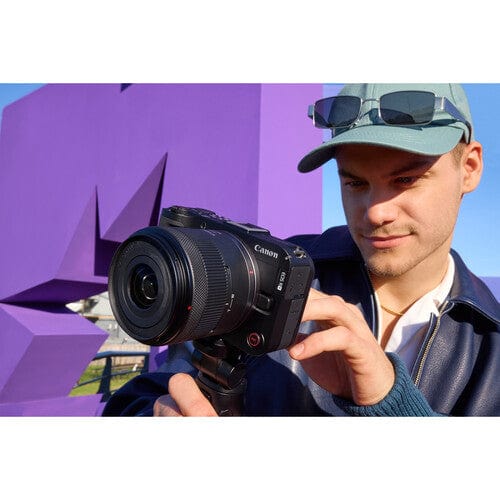 Canon R50 V with 14-30mm f4/6.3  Lens Digital Cameras - Digital Point and Shoot Cameras Canon CAN6895C012