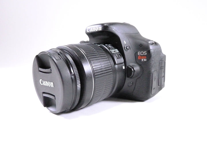 Canon Rebel T3i w/ 18-55mm f/3.5-5.6 IS II Lens Shutter Count 2564 Digital Cameras - Digital SLR Cameras Canon 222076035064