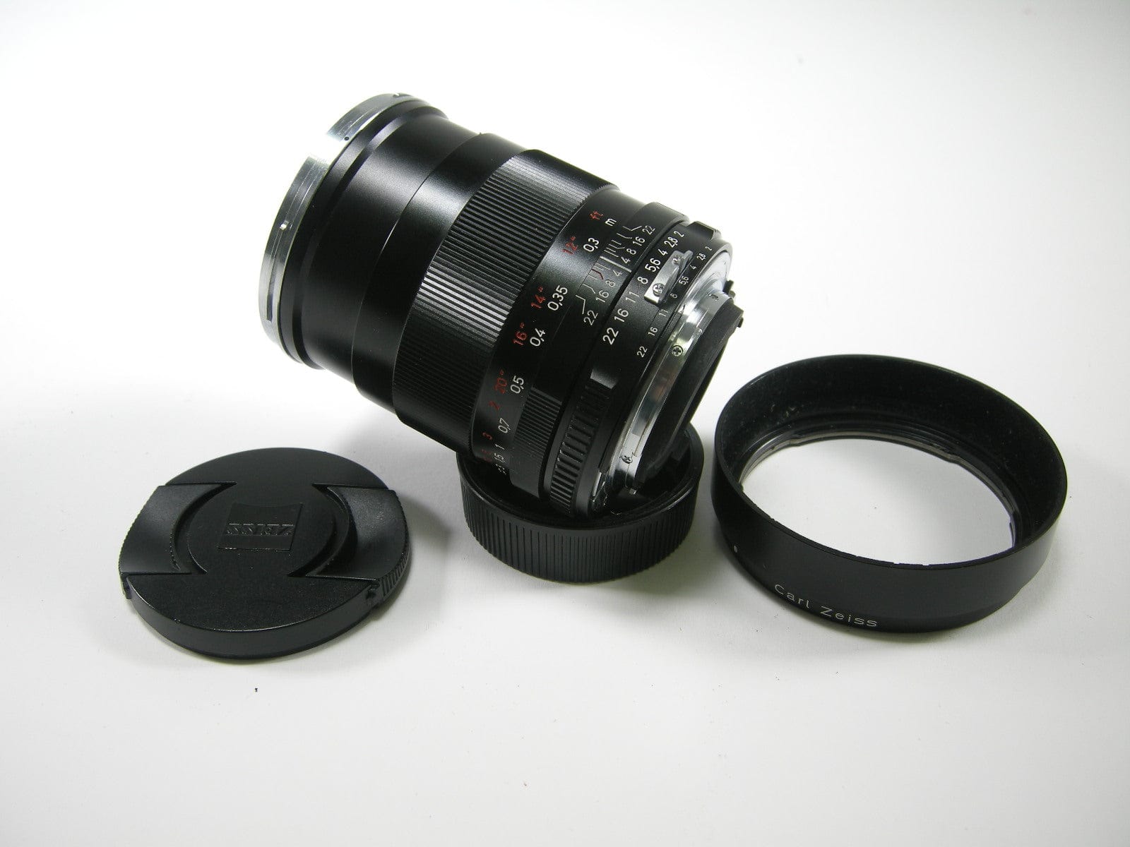 Carl Zeiss Distagon 2/35 ZF(nikon fマウント) Carl Zeiss 35mm f2 Distagon T* ZF for Nikon F Mt. – Camera Exchange