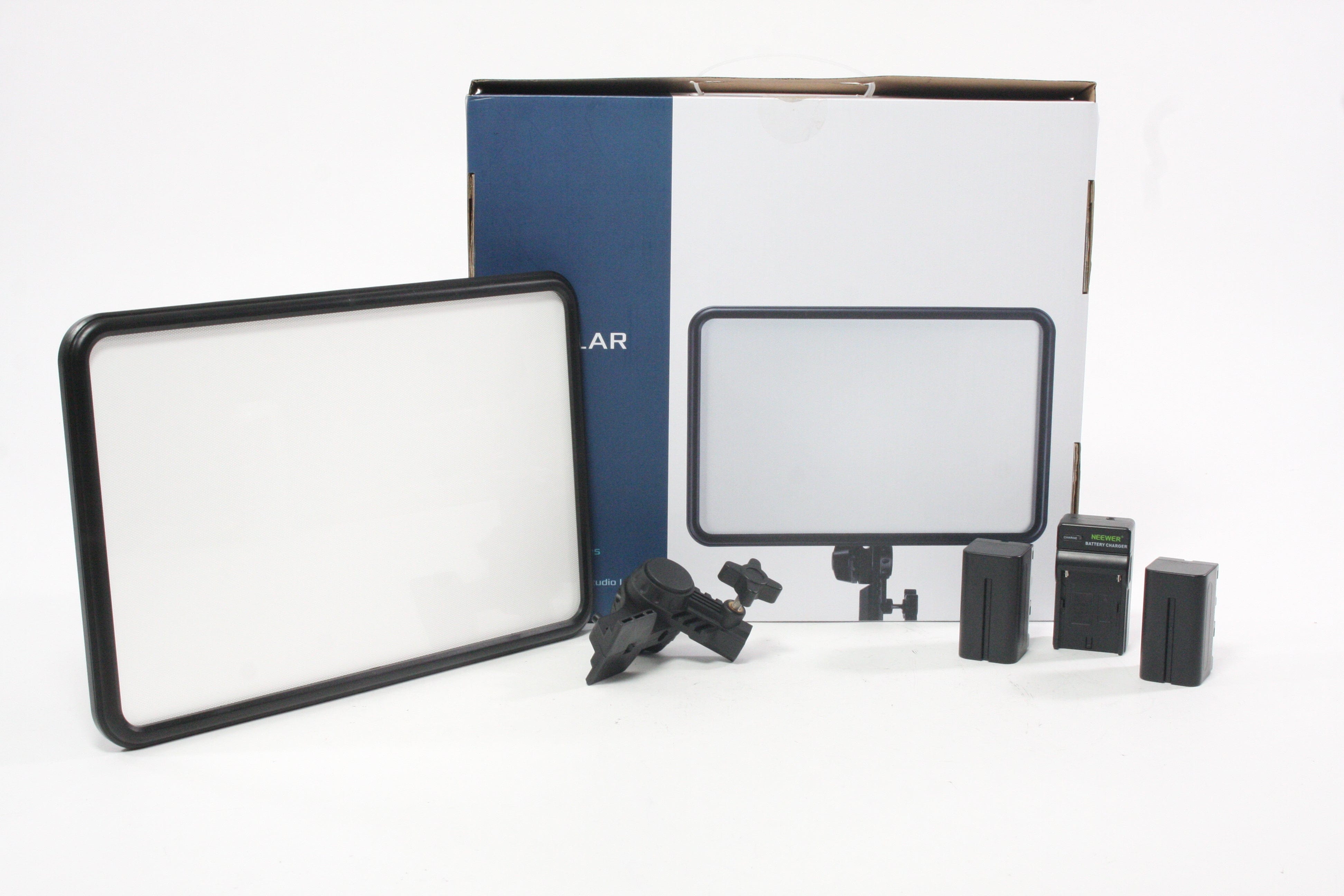 Clar SU-72B Light with Two (2) Batteries and Charger – Camera Exchange