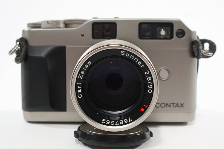 Contax G1 with Contax Zeiss 90mm f/2.8 T* Sonnar and a Pinhole Cap 35mm Film Cameras - 35mm Rangefinder or Viewfinder Camera Contax 090775