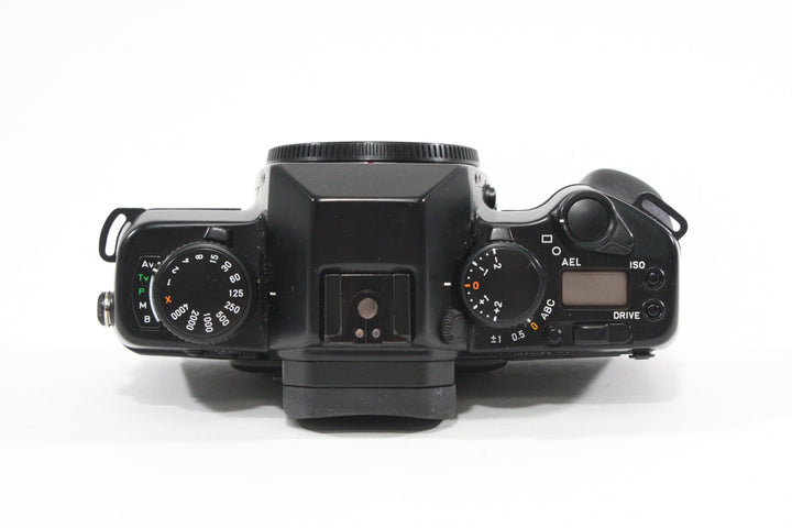 Contax ST 35mm Film SLR Camera with P-7 Battery Holder 35mm Film Cameras - 35mm SLR Cameras Contax 002971