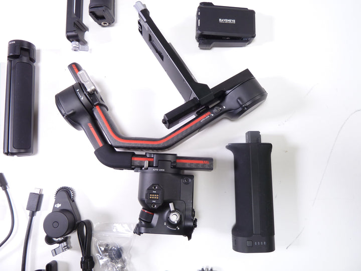 DJI RS 3 Pro Combo Pre-Owned (Missing Focus Gear Strip) Stabilizers DJI 5DNDK8500625L3