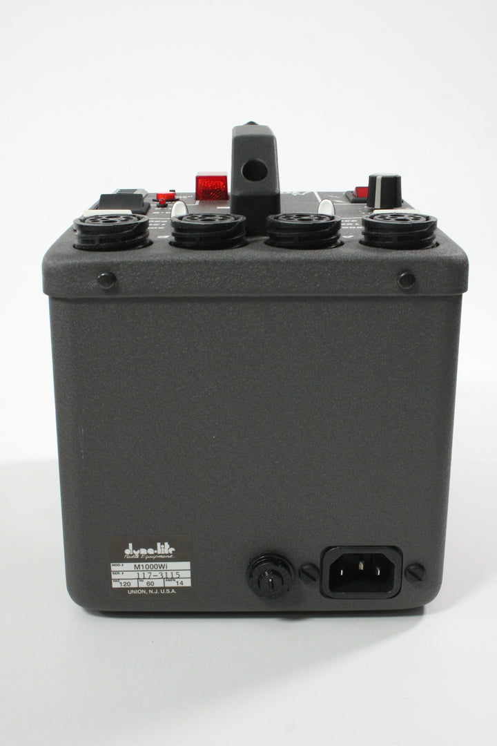 Dynalite 1000 - 2 Strobe Kit with Stands and Umbrellas Studio Lighting and Equipment Dynalite 117-3115