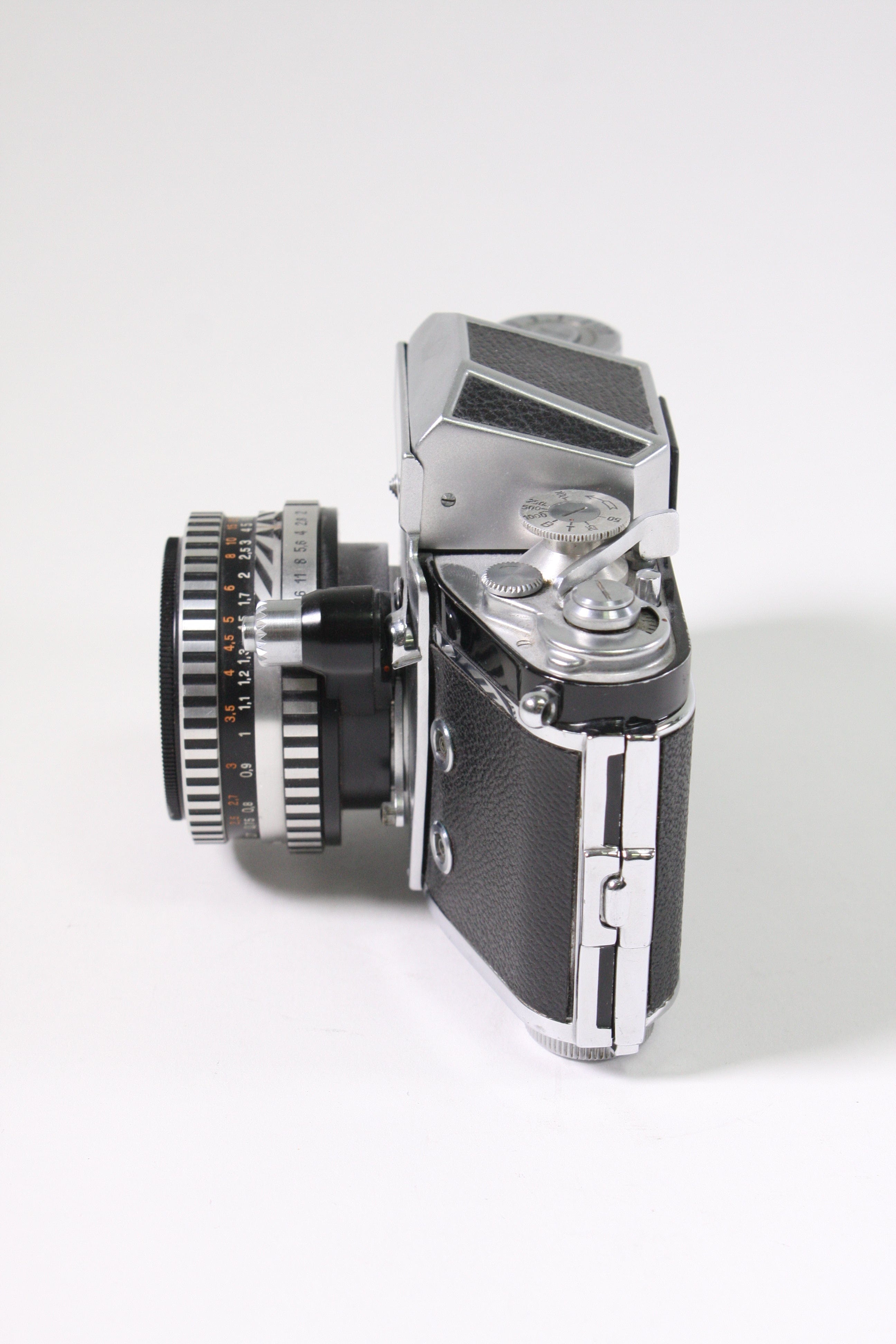 Exakta Ihagee Dresden SLR w/ Zeiss 50mm f2 – Camera Exchange