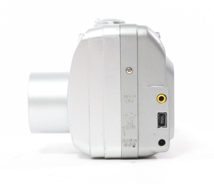 Fuji A210 Digital Camera 3x Zoom 3.2mp Digital Cameras - Digital Point and Shoot Cameras Fujifilm 3MA03850