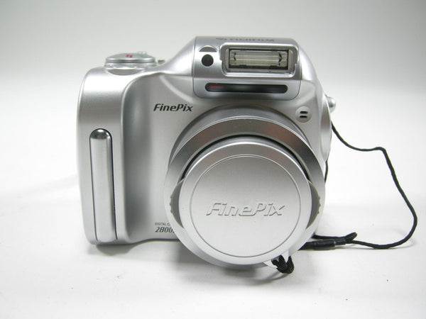 Fuji FinePix 2800 Zoom 2.0mp Digital camera Digital Cameras - Digital Point and Shoot Cameras Fuji 2GA28989