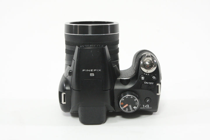 Fuji Finepix S4300 Digital Camera 14MP Digital Cameras - Digital Point and Shoot Cameras Fuji 2TL84963