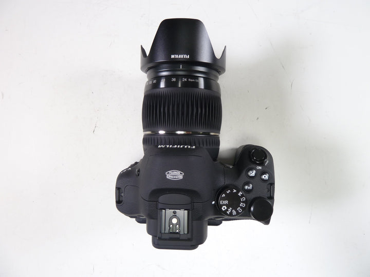 Fuji X-S1 Bridge Camera 24-624mm f/2.8-5.6 Digital Cameras - Digital Point and Shoot Cameras Fujifilm 34A01455