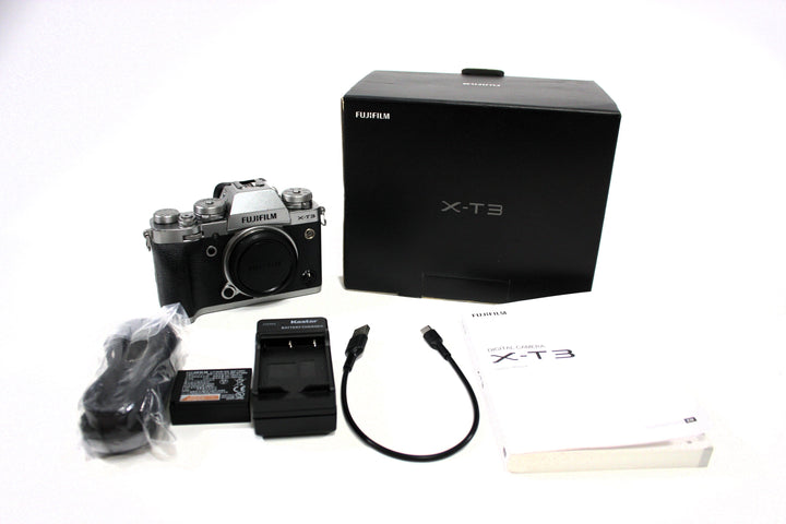 Fuji X-T3 Mirrorless Camera Body Only Shutter Count 309 Digital Cameras - Digital Mirrorless Cameras Fujifilm 8DA01994