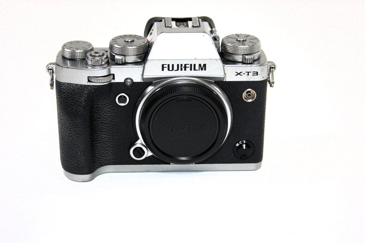 Fuji X-T3 Mirrorless Camera Body Only Shutter Count 309 Digital Cameras - Digital Mirrorless Cameras Fujifilm 8DA01994