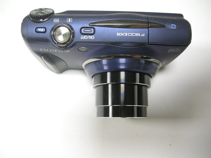 Fujifilm F900 EXR 16.0mp Digital Camera (Blue) – Camera Exchange
