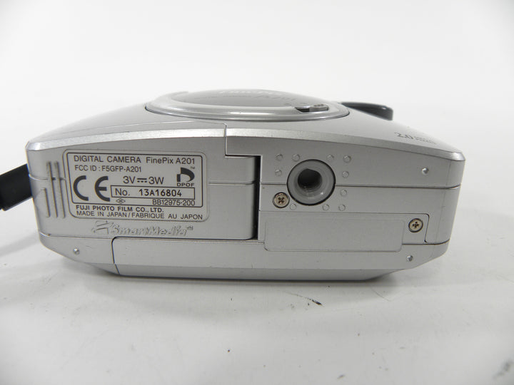 Fujifilm Finepix A2101 2.0mp Digital Camera Digital Cameras - Digital Point and Shoot Cameras Fujifilm 13A16804