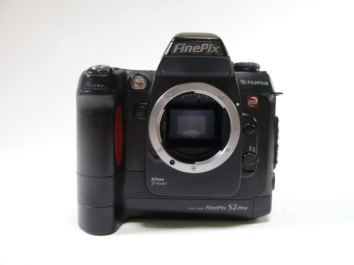 Fujifilm Finepix S2 Pro  Nikon F Mount AS-IS Parts or Repair Digital Cameras - Digital SLR Cameras Fujifilm 23A00860