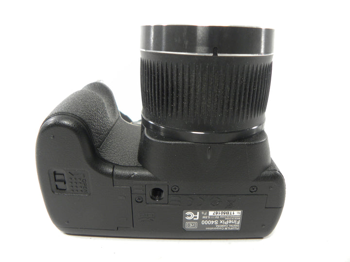 Fujifilm Finepix S4000 14mp Digital Camera Digital Cameras - Digital Point and Shoot Cameras Fujifilm 1TB50167