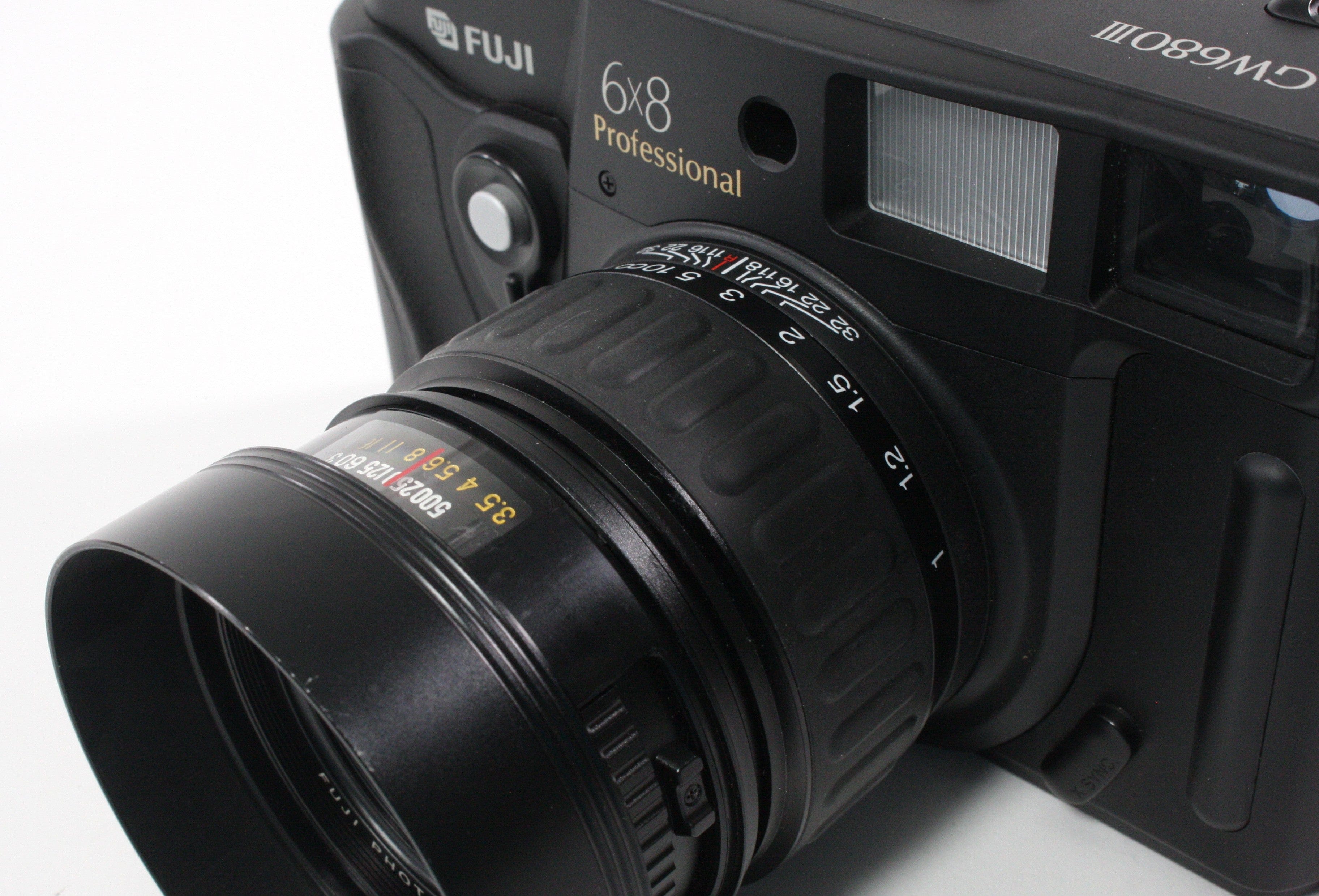 Fujifilm GW680 III Medium Format Rangefinder Camera with 204 Film