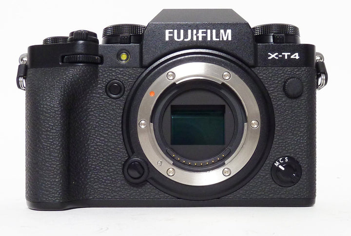 Fujifilm X-T4 Digital Camera with 16-80mm F4 R OIS Lens Kit - 210 Shutter Clicks! Digital Cameras - Digital Mirrorless Cameras Fujifilm 1BQ00706