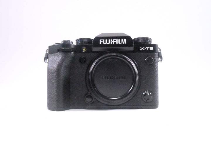 Fujifilm X-T5 Body Shutter Count 69 Digital Cameras - Digital Mirrorless Cameras Fujifilm 3AA20503