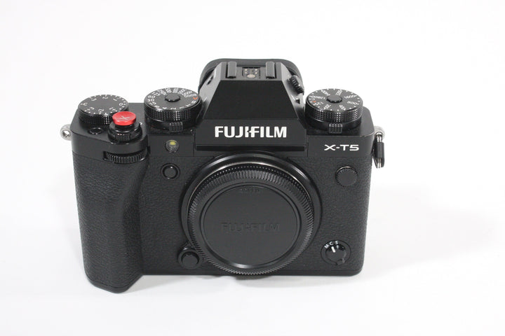 Fujifilm X-T5 Digital Mirrorless Camera Body Only - Shutter Count 21693 Digital Cameras - Digital Mirrorless Cameras Fujifilm 3AA12073