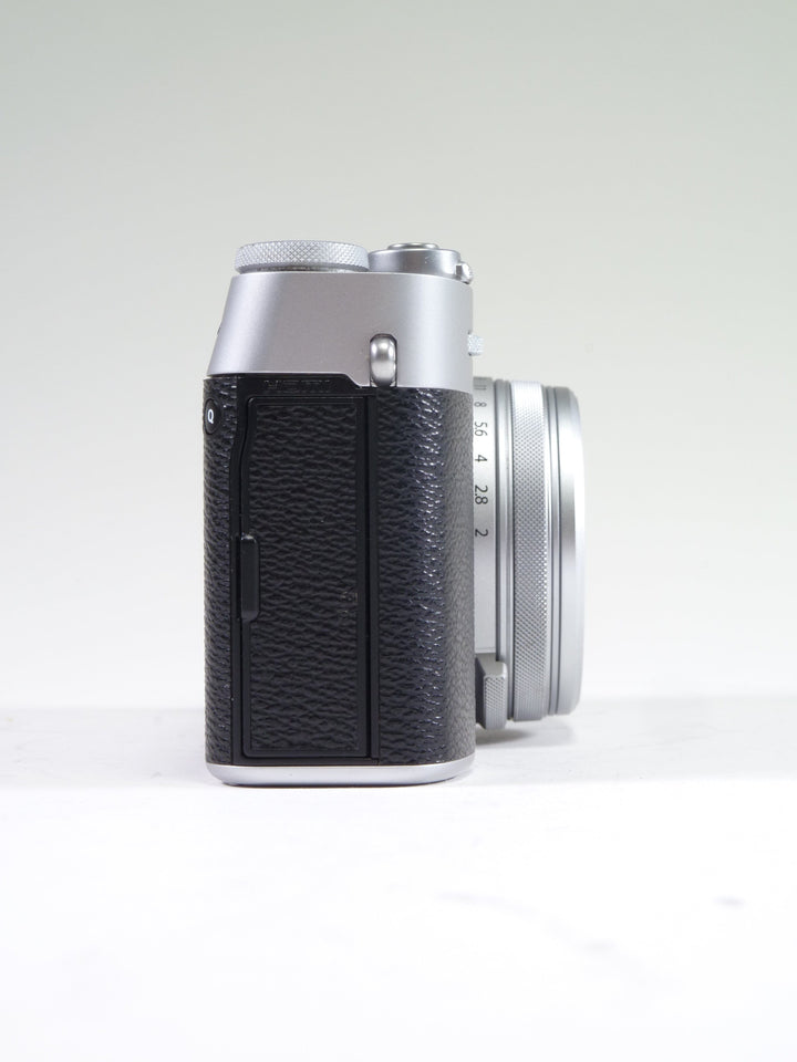 Fujifilm X100V Silver Shutter Count 3300 Camera Exchange