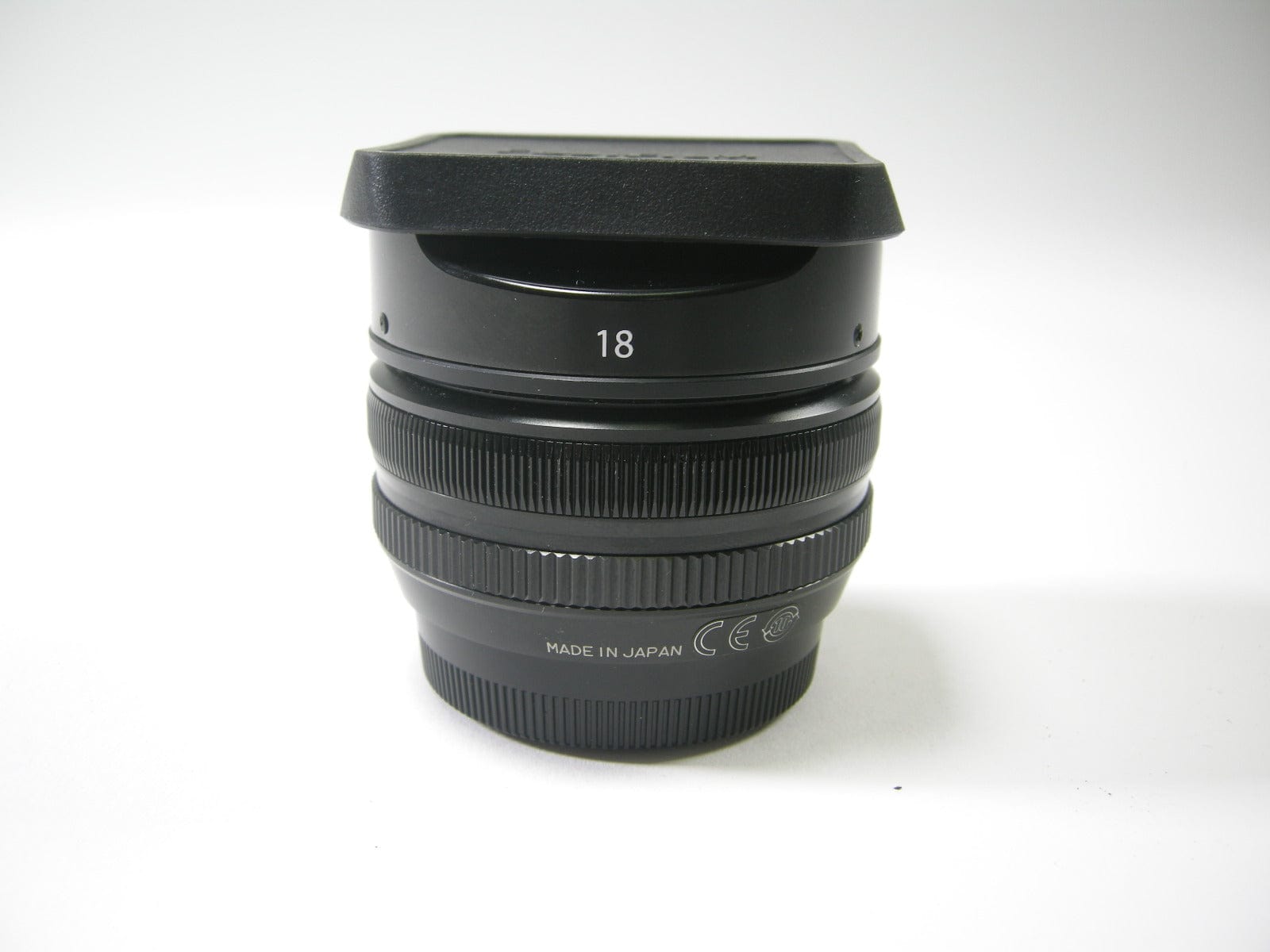 Fujinon ASPH Super EBC 18mm f2 lens