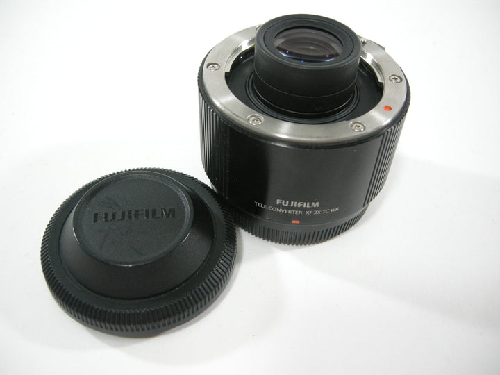 Fujinon Teleconverter XF 2x TC WR (Parts or Repair) Lens Adapters and Extenders Fujinon 25A01106