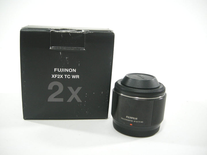 Fujinon Teleconverter XF 2x TC WR (Parts or Repair) Lens Adapters and Extenders Fujinon 25A01106