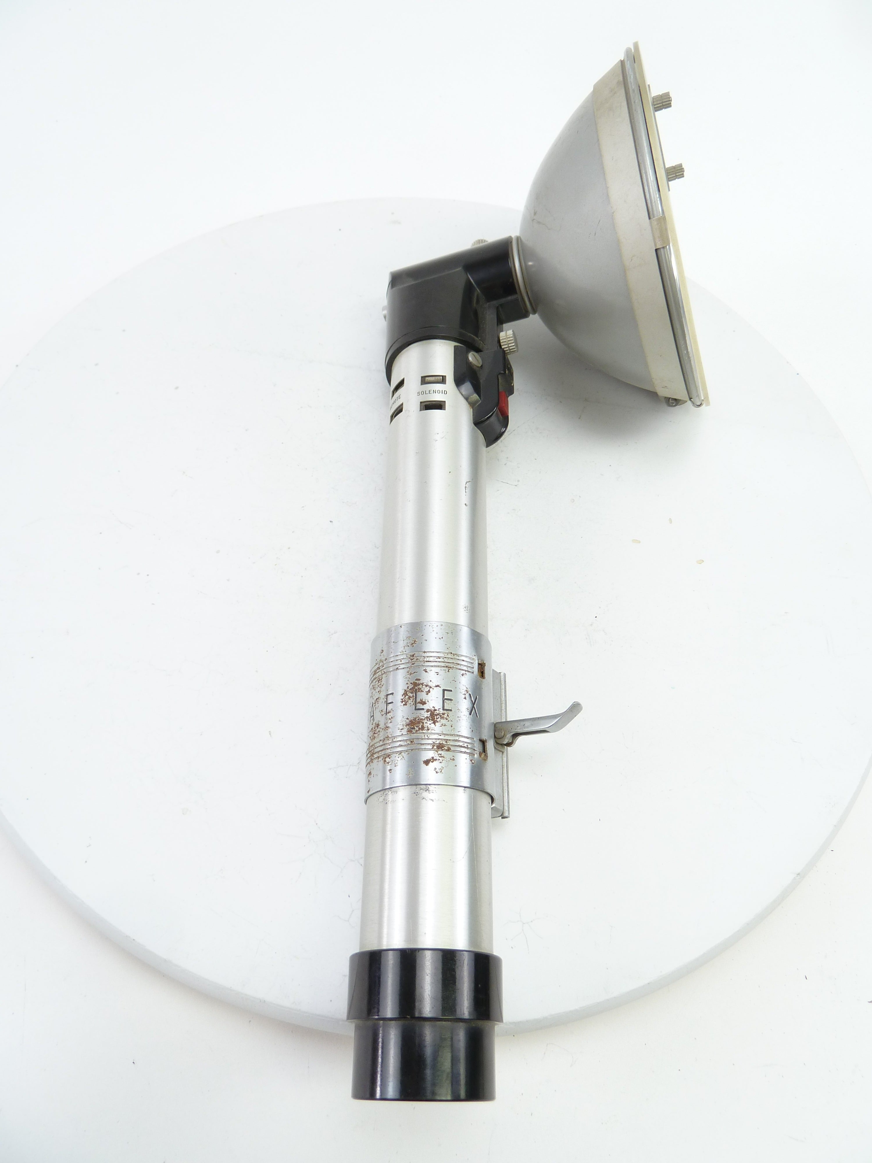 Graflex Flash Bulb Attachment 3 D Cell (Light Saber) – Camera Exchange