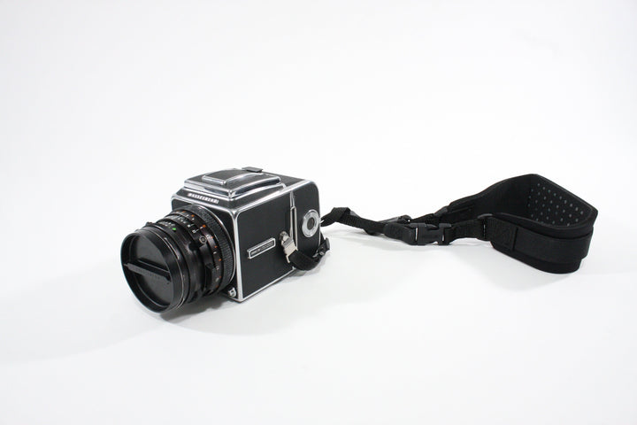 Hasselblad 500CM with Zeiss Planar T* 80mm f/2.8 Medium Format Equipment - Medium Format Cameras Hasselblad 072424249