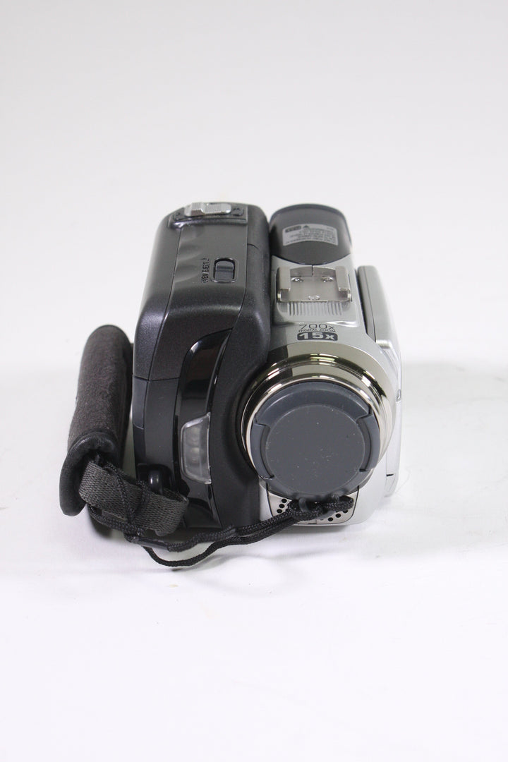 JVC GR-DF550U Mini DV Camcorder Video Equipment - Video Camera JVC 100R3922