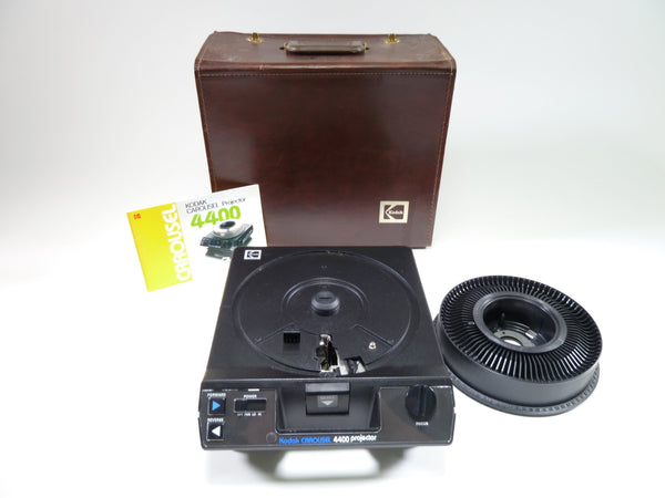 Kodak Carousel Projector 4400 with Kodak Case and Tray Projection Equipment - Projectors Kodak KODAK4400