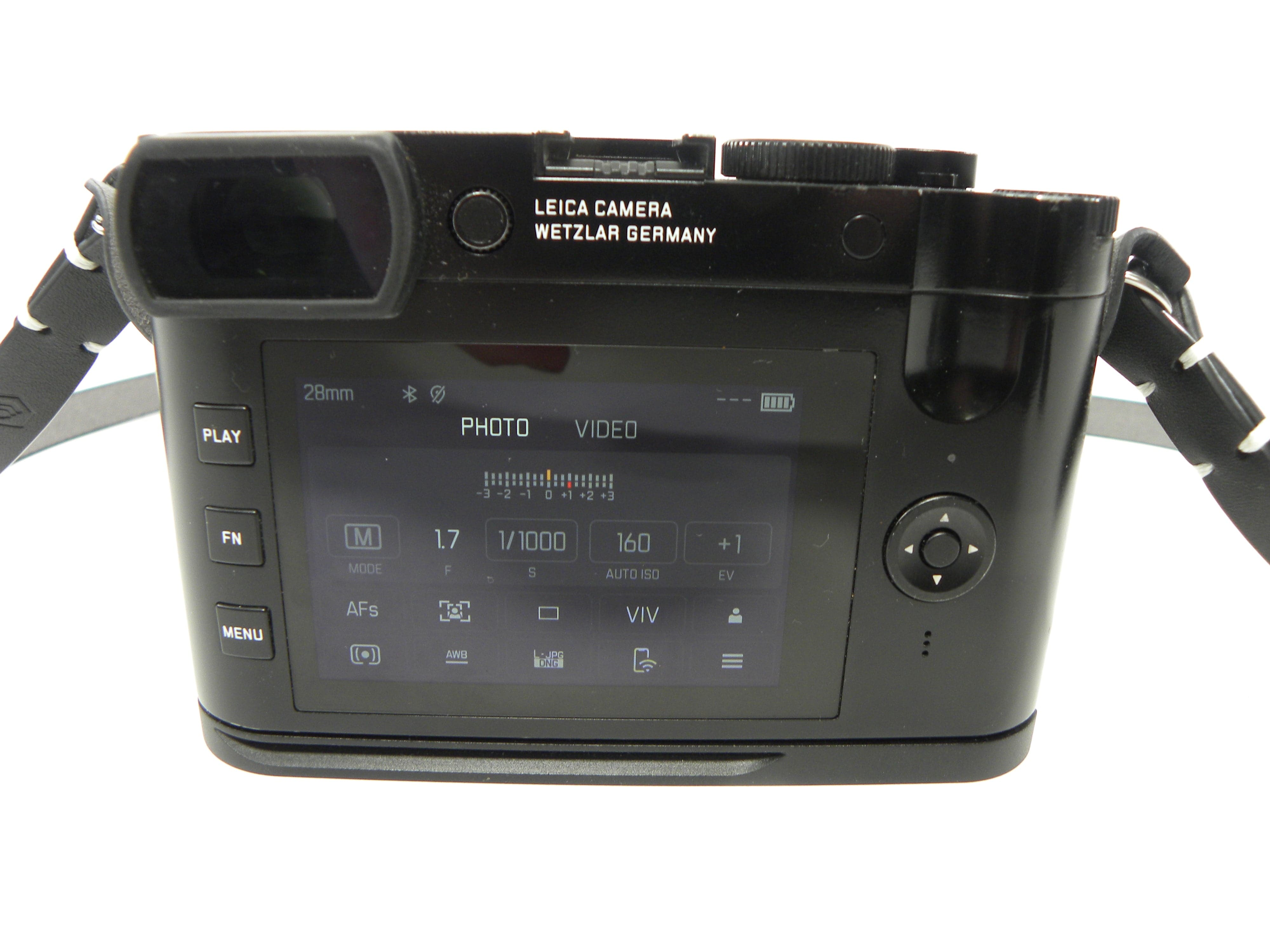 Leica Q2 Type No. 4889 w/Summilux 28mm f1.7 – Camera Exchange