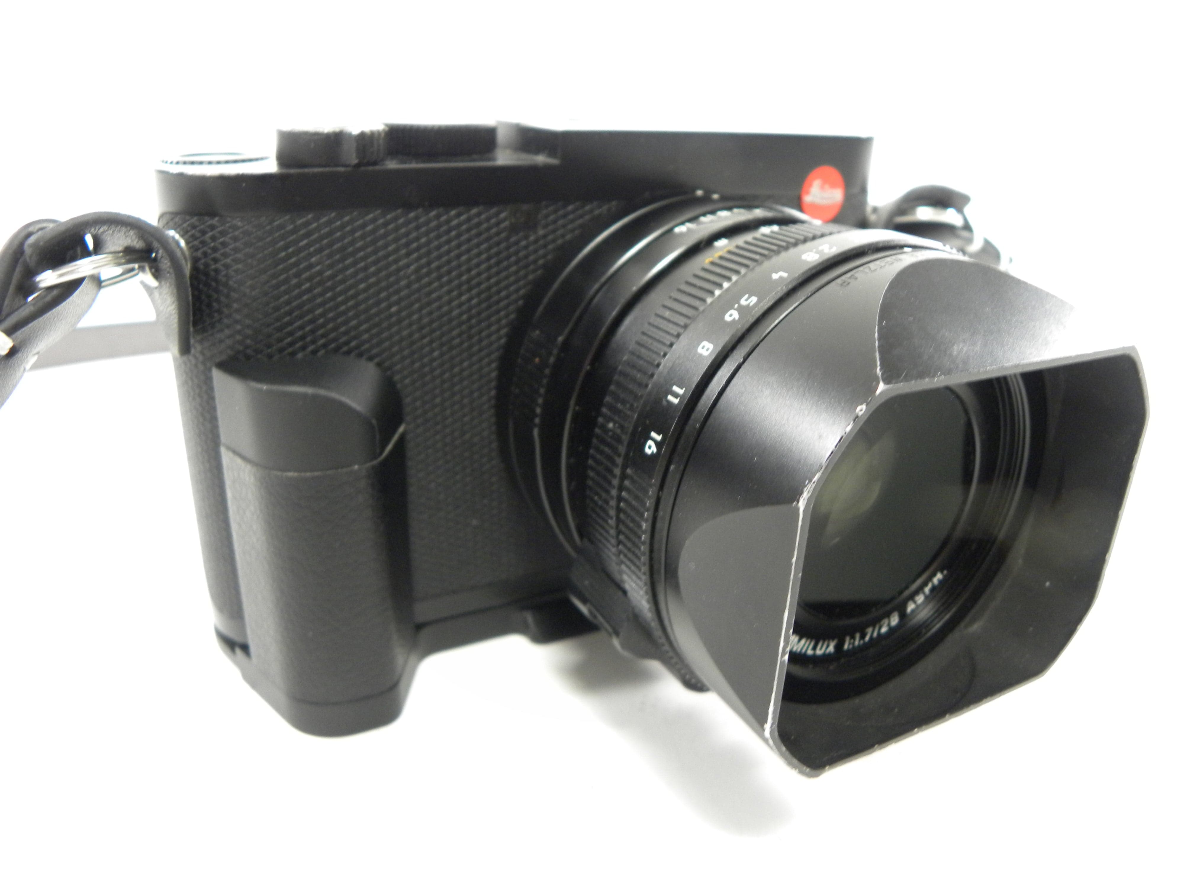 Leica Q2 Type No. 4889 w/Summilux 28mm f1.7 – Camera Exchange