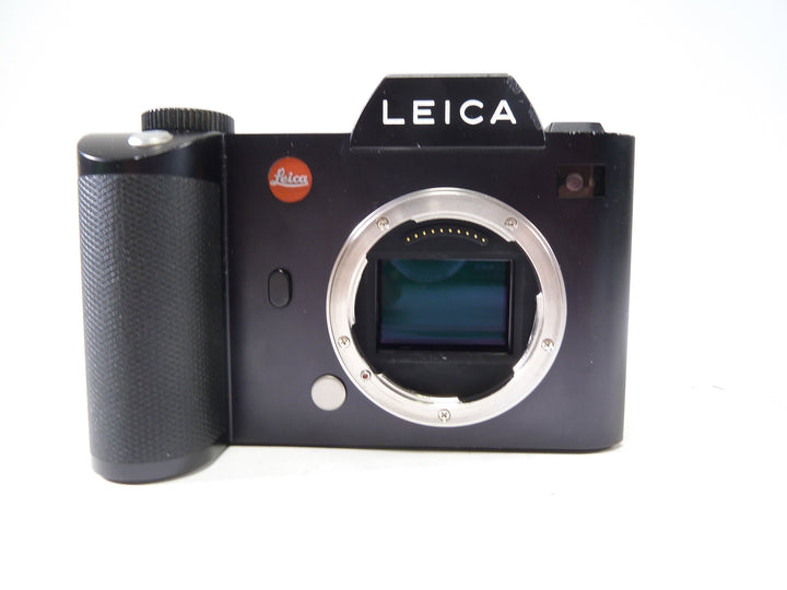 Leica SL (Type 601) w/ RRS Grip Extension Leica Leica 4967271