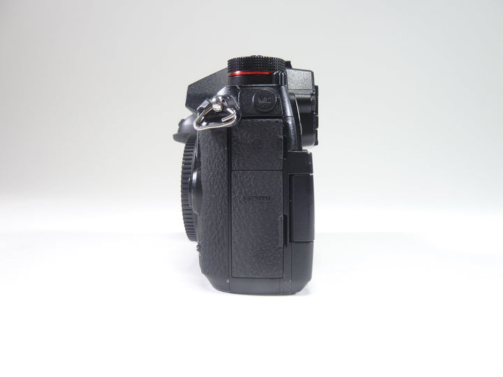 Lumix DC-G9 Body Shutter Count 110009 Digital Cameras - Digital Mirrorless Cameras Panasonic WE8DA001434