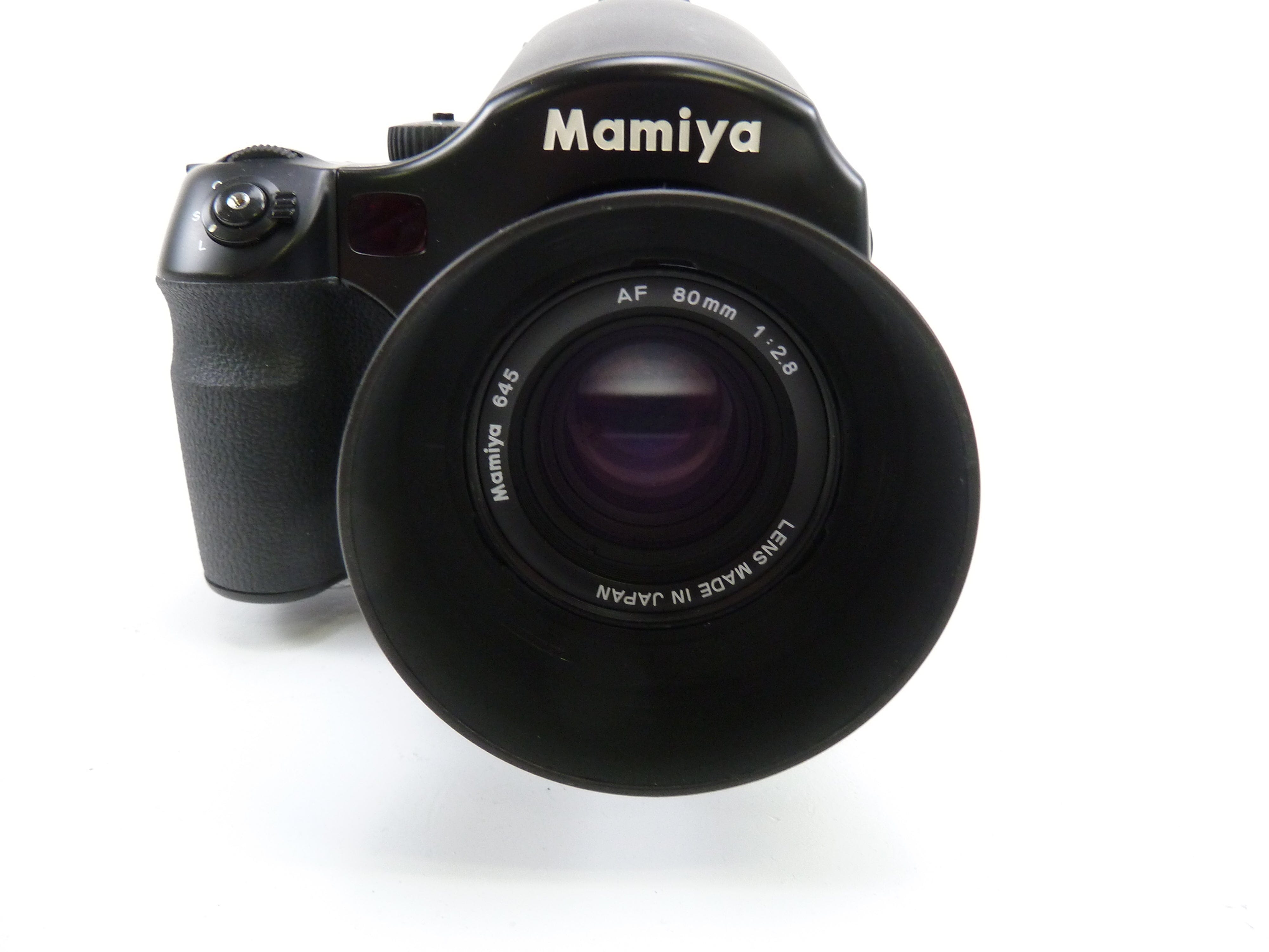 Mamiya 645 AFD Complete Kit with 80MM F2.8 Lens and 120/220 Film