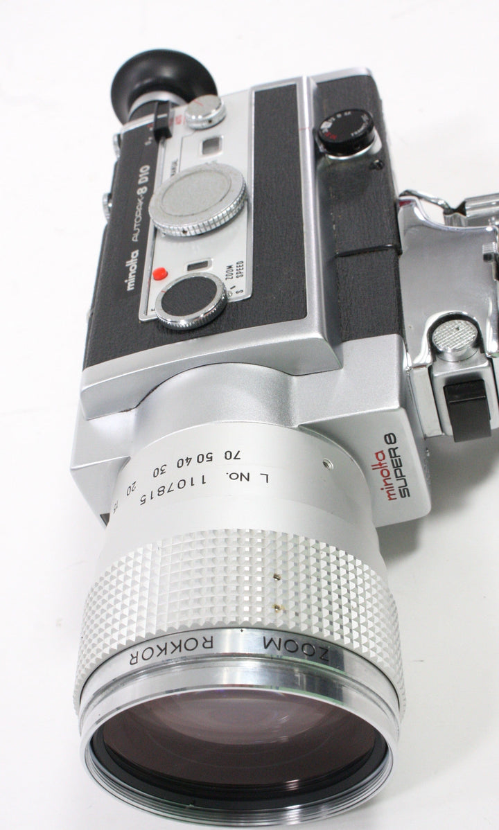 Minolta Autopak-8 D10 Super 8 Film caméscope avec étui et Minolta Autopak-8 D10 Super 8 Film caméscope avec étui et