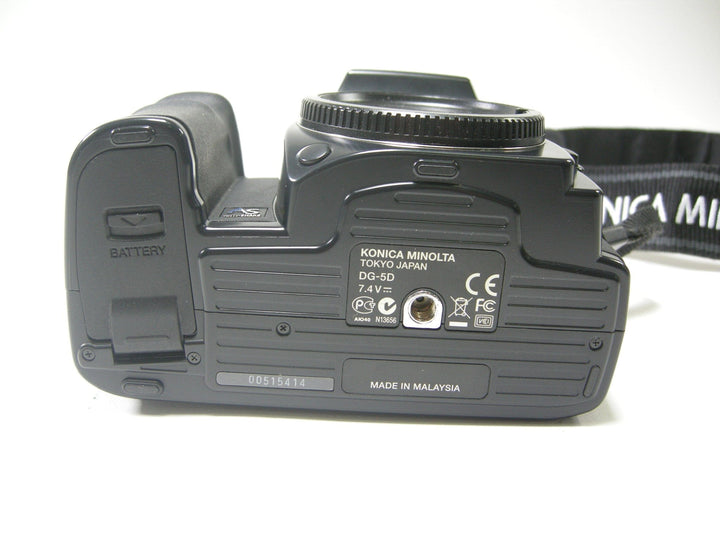 Minolta Dynax 5D AS 6.0mp Digital SLR Body Only Digital Cameras - Digital SLR Cameras Minolta 00515414